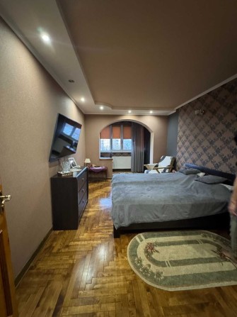 Продається 3-кімнатна квартира в районі Росвигово, м. Мукачево - фото 1