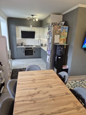 Продаж трьохкімнатной квартири Росвигово. - фото 1