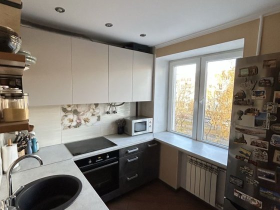 просп. Перемоги, 2-ох кімнатна квартира з меблями та технікою Нововолынск