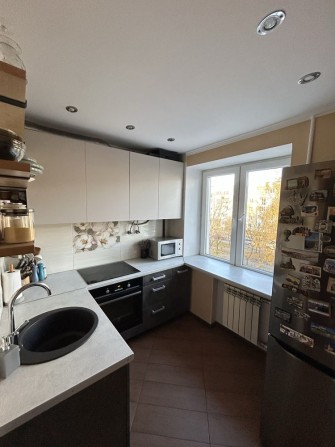 просп. Перемоги, 2-ох кімнатна квартира з меблями та технікою - фото 1