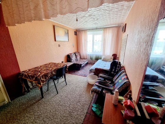 Продам квартиру малосімейного типу/кімната малосімейного типу Нововолынск