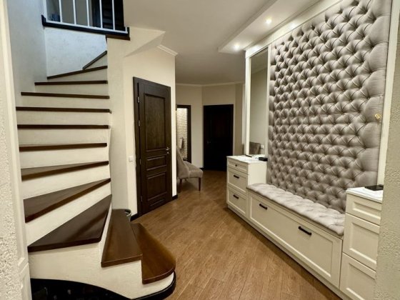 Продається затишна 4-х кімнатна квартира Мукачево