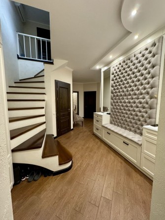 Продається затишна 4-х кімнатна квартира - фото 1