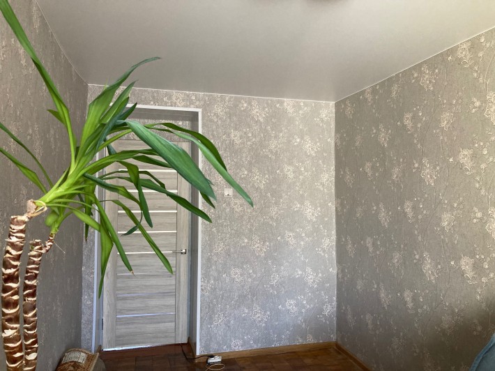 Квартира 4-кімнатна на болгарах - фото 1