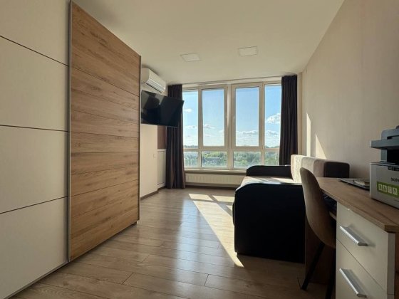 Продаж 2к квартири, з меблями та капітальним ремонтом Звягель