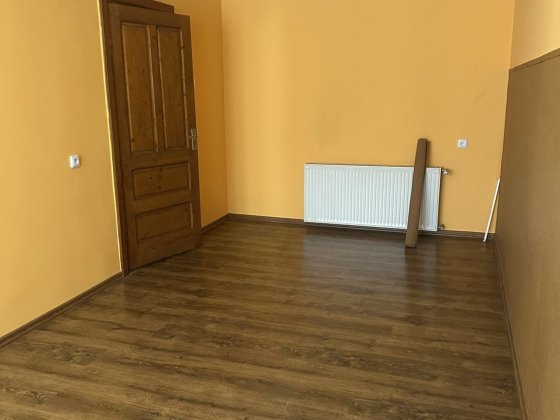 Терміново продається велика гарна, світла 3 кім кв,в м Мукачево!! Мукачеве