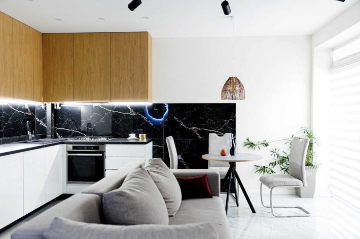 Продається дворівнева квартира в центрі міста! - фото 1