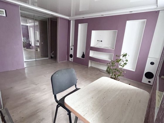 Продам 3-х кімнатну квартиру з автономним газовим опаленням Самар