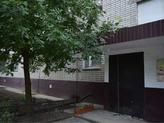 Продам трехкомнатную квартиру Самар