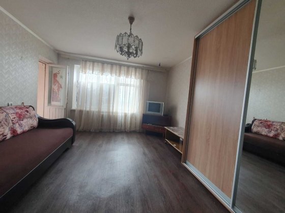 2- кімн квартира  з індивідуальним опаленням Самар