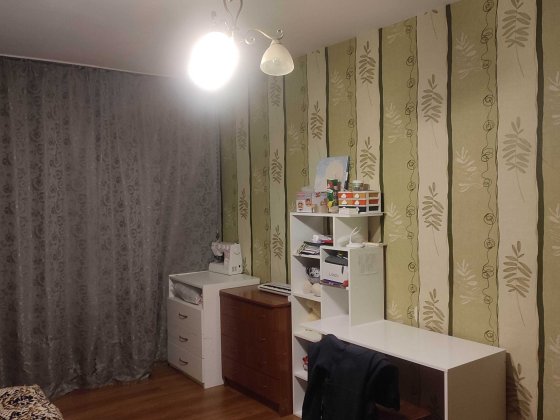 Продаєм 2-х кім квартиру Обухів. м-н Соснова 2, середній поверх. Обухов