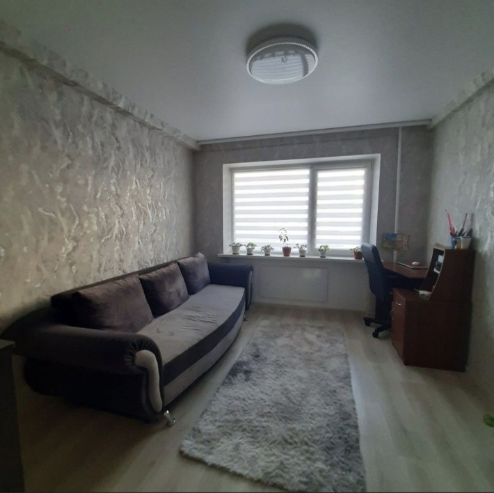 Продам 2 комнатную квартиру - фото 1