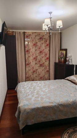 Продаж 4-х кімнат. квартири з ремонтом. Центр міста - фото 1