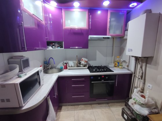 Продаж - 2-кімн квартира з автономним опаленням Самар