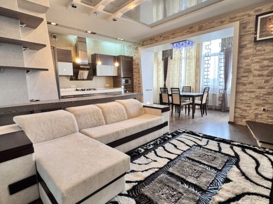 Продам трехкомнатную квартиру с автономным газовым отоплением Самар