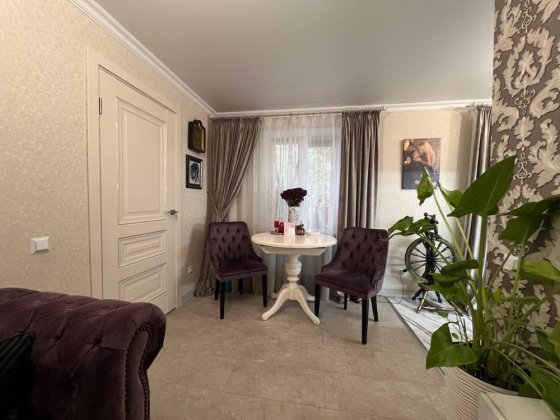 2-комнатная в центре г. Самар(Новомосковск) Самар