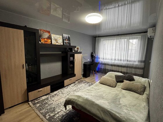 Продаю 1-кімнатну квартиру з меблями в Павлограді (район 40 років) Павлоград