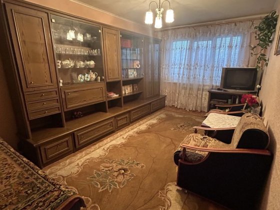 Продається 3-кімнатна квартира з індивідуальним газовим опаленням Павлоград