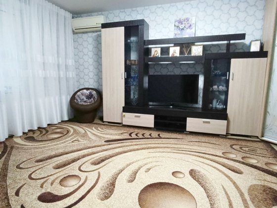 Квартира з гарним ремонтом Самар