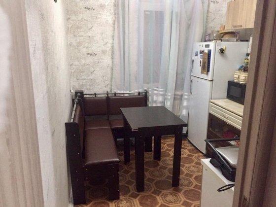 Продам 2х кімнатну квартиру.2й поверх.Сільпо Самар