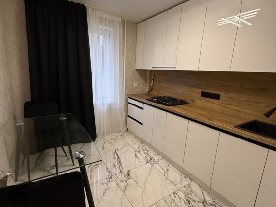 Продам 2х кв с ремонтом мебелью  работаем с госпрограммами Самар