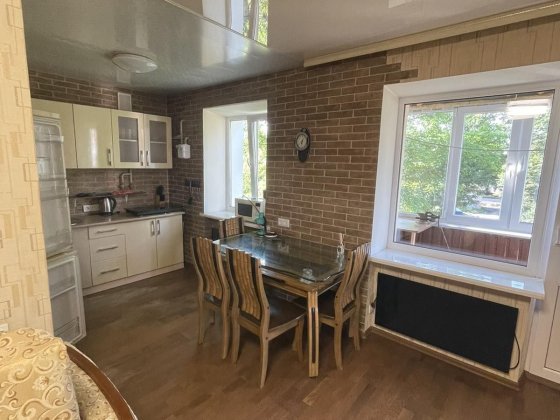 Продам квартиру Центр Павлоград