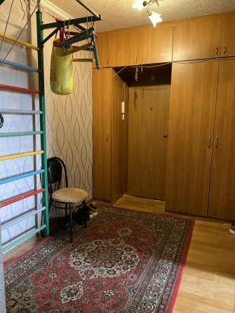 Продам 3-х кімнатну квартиру - фото 1