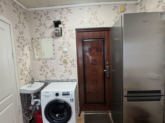 Продам малосемейку район Варуса Самар