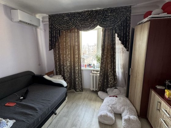 Продам малосемейку р-н Варуса Самар