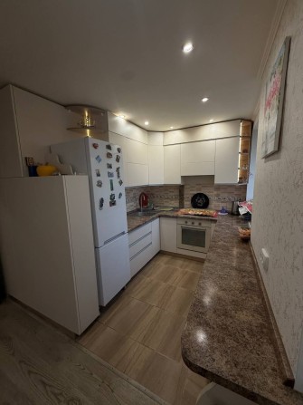 4-х кімнатна квартира з ремонтом м. Новомосковськ - фото 1