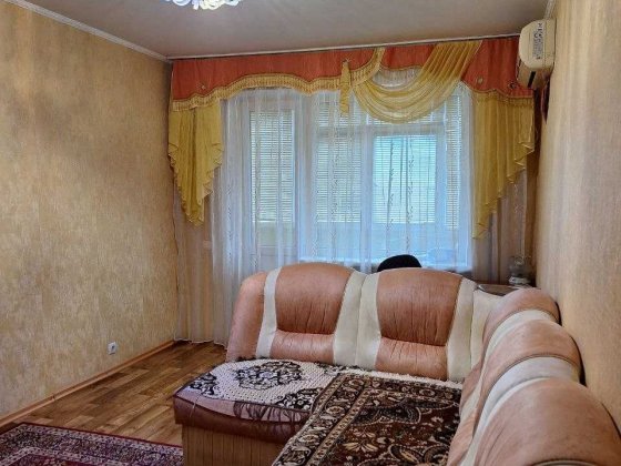 Продам двокімнатну квартиру Павлоград