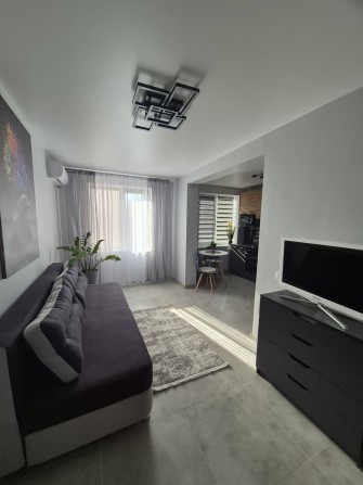 Продам свою 2 ком чешку район Острова - фото 1