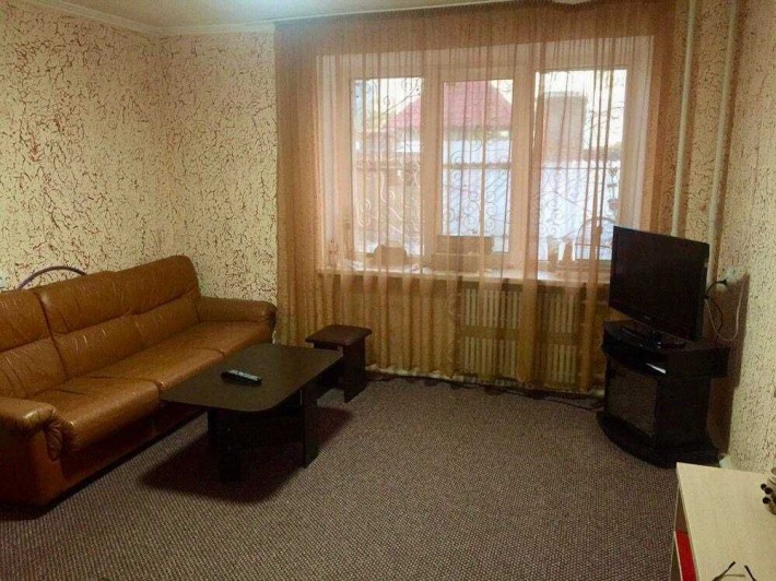 Продам 2-кімнатну квартиру в р-не Сільпо - фото 1