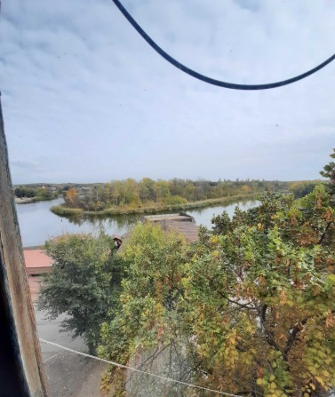 Продам 3-кімнатну квартиру в центрі - фото 1