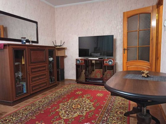 Продається 2-х квартира (Центр, вул.Вокзальна), 1 поверх. Павлоград