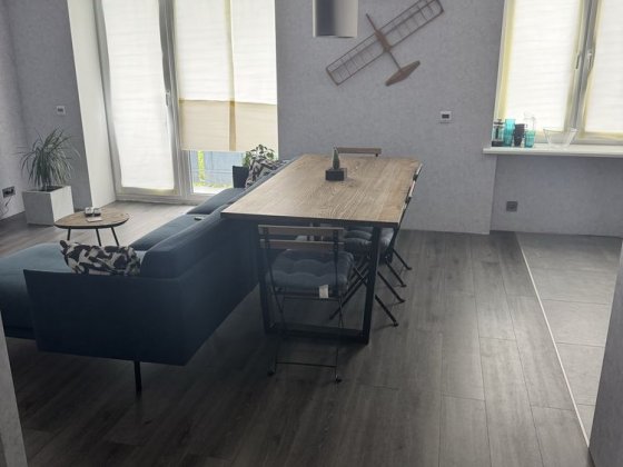 Продам трехкомнатную квартиру Самар