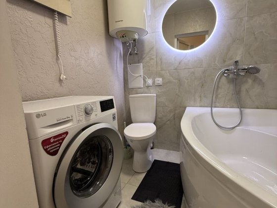 Продам 1-к квартиру м Самар Новомосковськ 500м от Варуса Самар