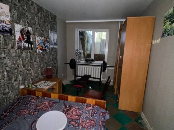 Продам 2 кім квартиру 1 поверх Самар