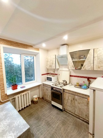 Продам 1 кімнатну квартиру,кирпич.Центр . - фото 1