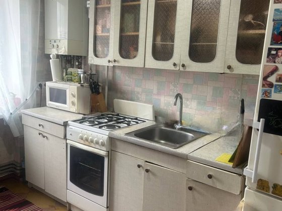 ПРОДАМ 3-кімнатну квартиру в м. Самар, по вул.В.Ковалівка.

Квартира р Самар