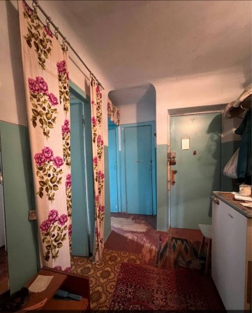 Продам 3х комнатную квартиру в центре - фото 1