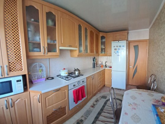 Продам трёх комнатную кв. г. Самар (Новомосковск) . Самар