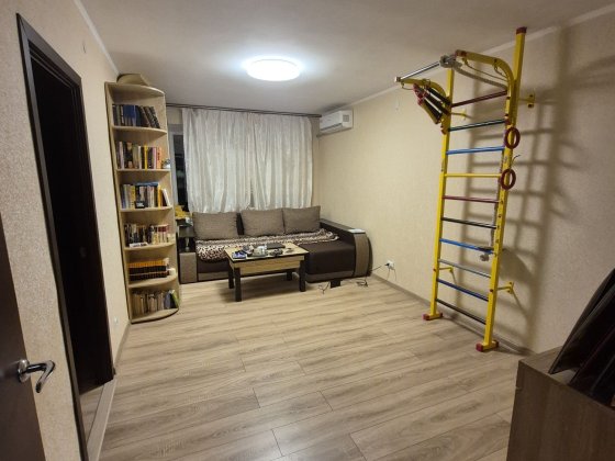 Продам 3 комнатную квартиру в центре Самар