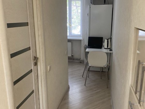 Продам трехкомнатную квартиру Самар