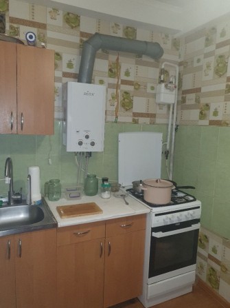 Продам  2-х комнатную квартиру - фото 1