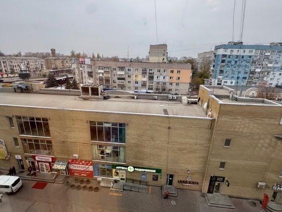 Продам 2к Центр р-н Літак Самар