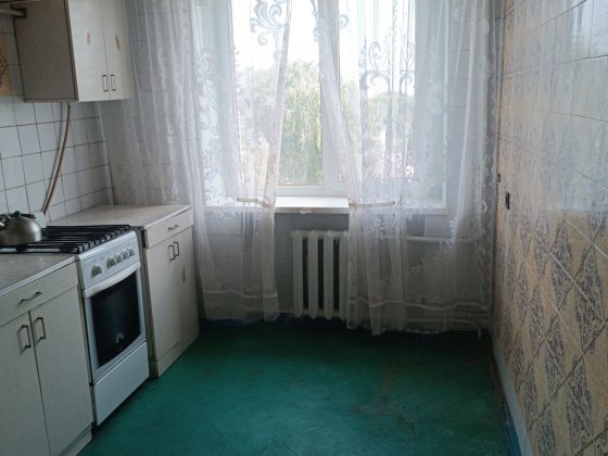 Продам двокімнатну чешку в ценляному будинку Самар