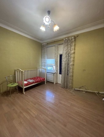 Продам 1 комнатную квартиру в центре города. - фото 1