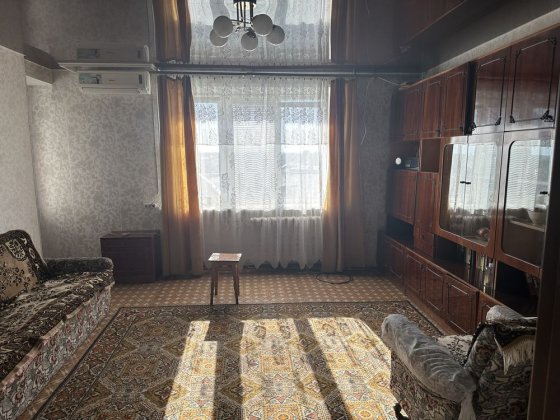 2 кімнатна квартира  6 поверх центр міста Павлоград