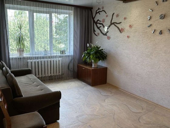 АН Продается 2 к кв 40 лет Павлоград